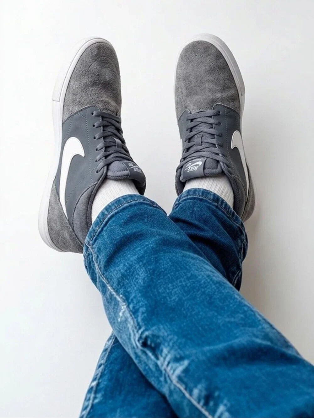 Nike Shoes Mens SB Portmore II Solar Mid Sneakers Gray Lace Up Sz 8